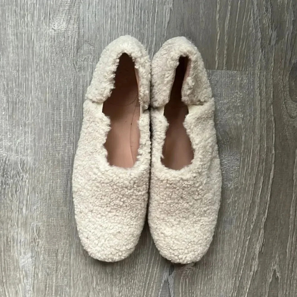 NWOT JCREW SHERPA FLATS - Picture 2 of 8